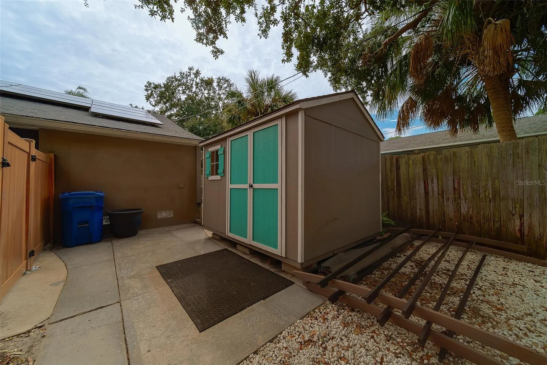 225 36th Avenue NE St Petersburg FL 33704