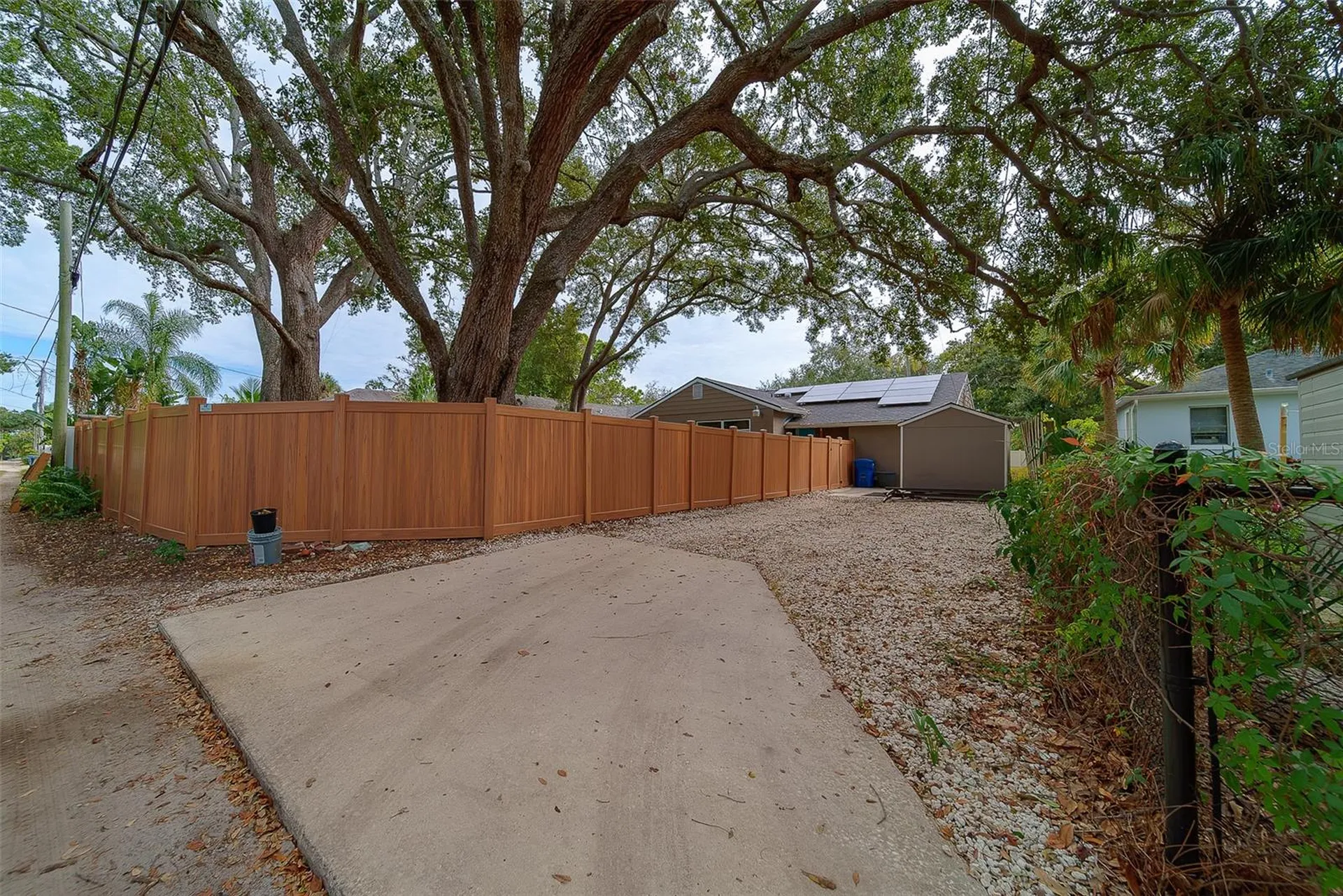 225 36th Avenue NE St Petersburg FL 33704
