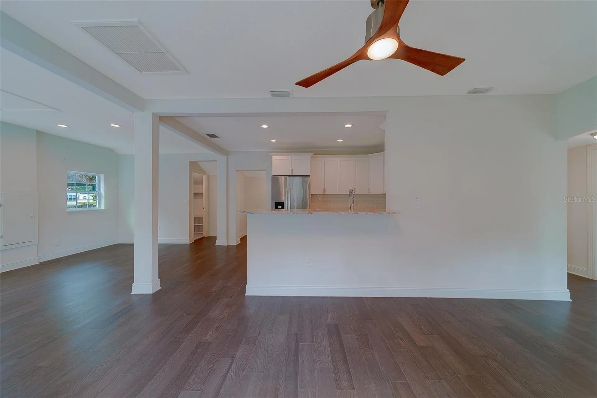 225 36th Avenue NE St Petersburg FL 33704