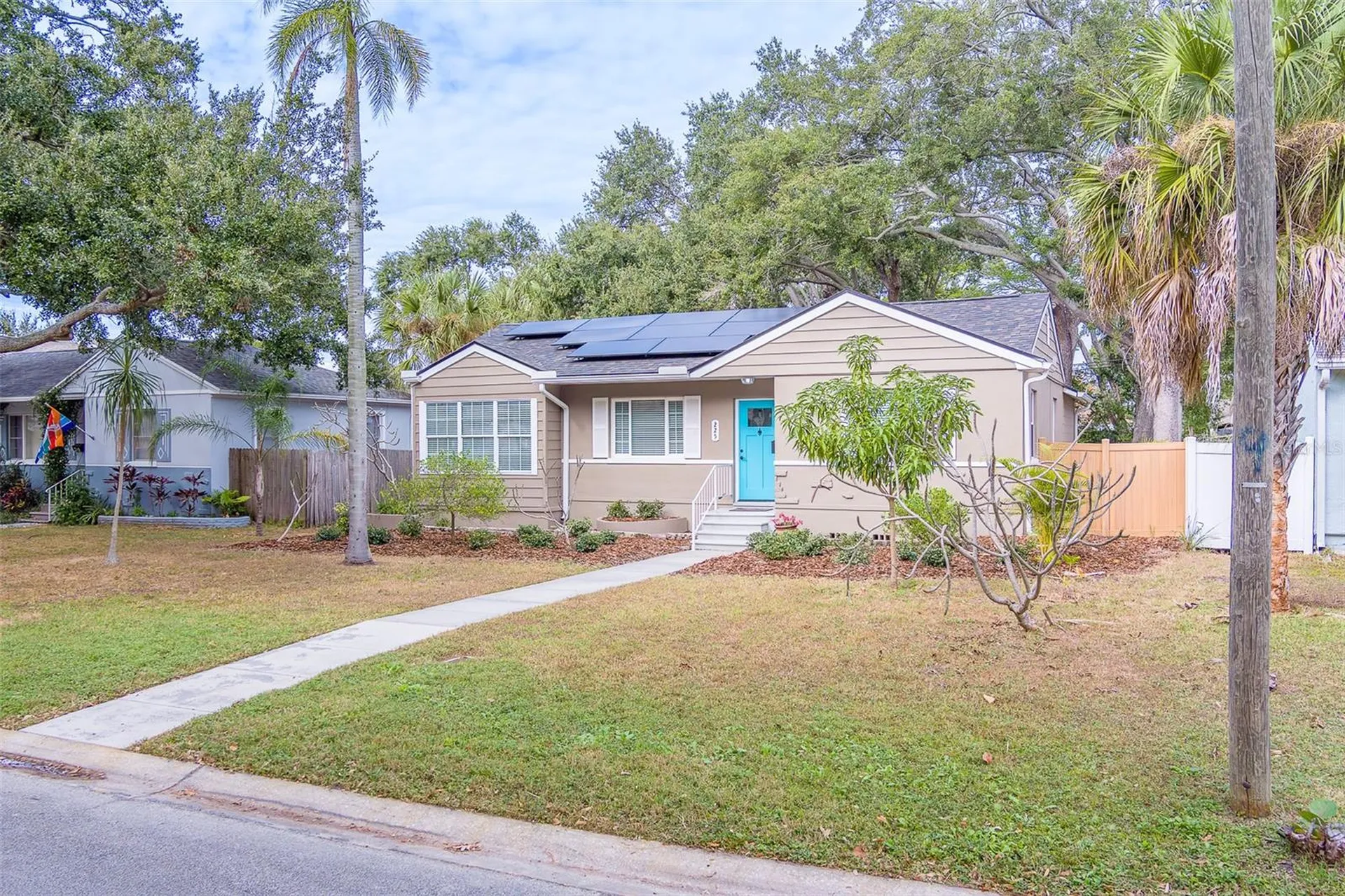 225 36th Avenue NE St Petersburg FL 33704