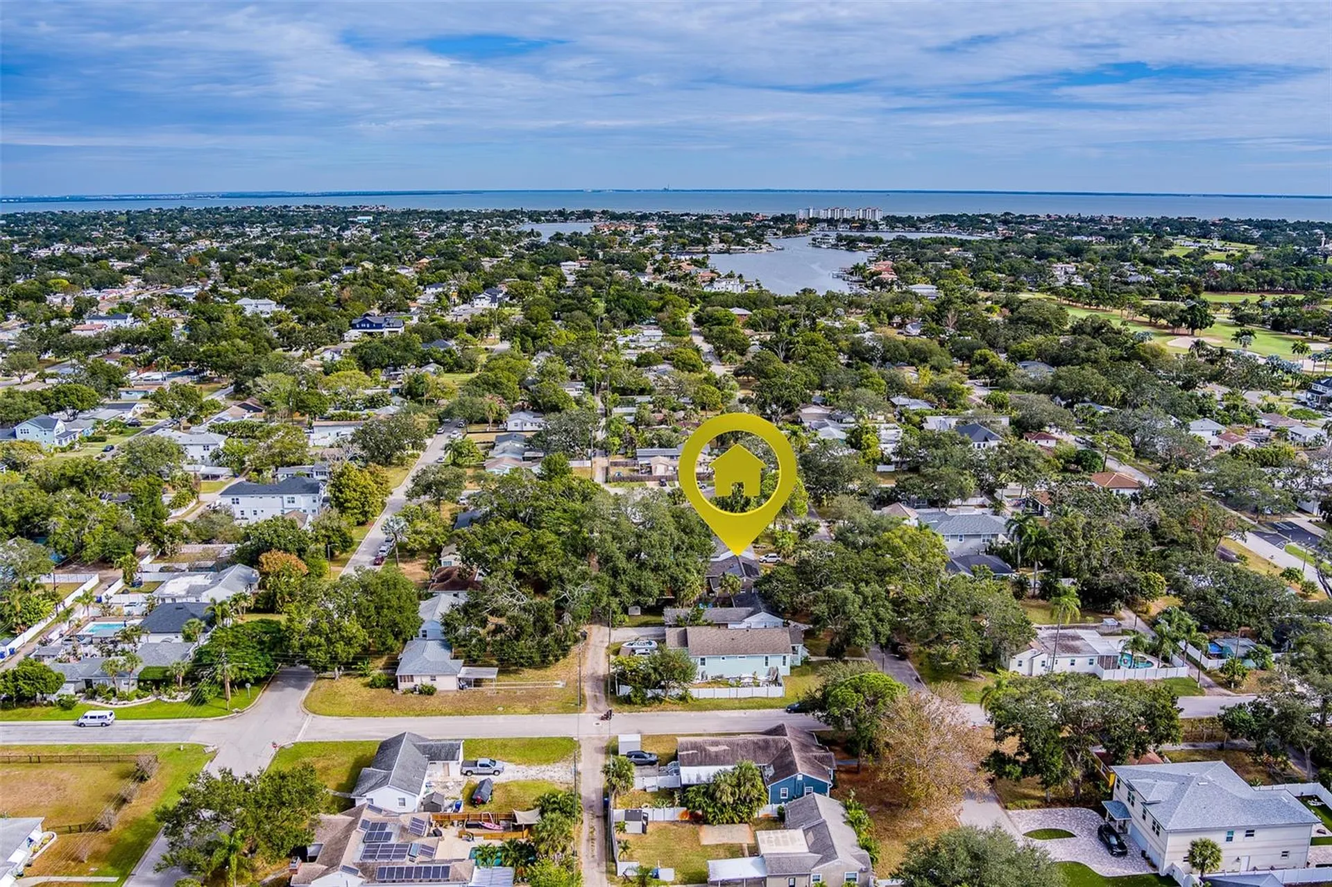 225 36th Avenue NE St Petersburg FL 33704