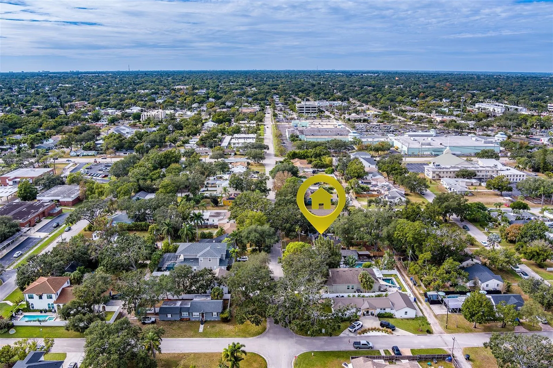 225 36th Avenue NE St Petersburg FL 33704