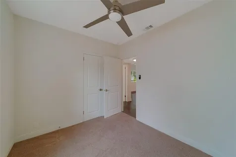 225 36th Avenue NE St Petersburg FL 33704