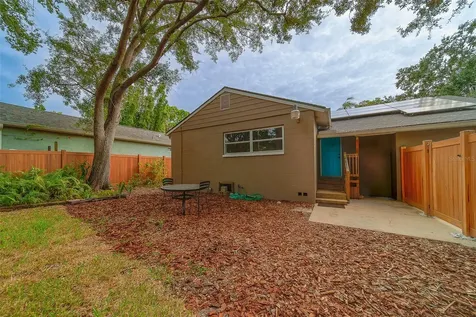 225 36th Avenue NE St Petersburg FL 33704