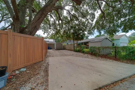 225 36th Avenue NE St Petersburg FL 33704