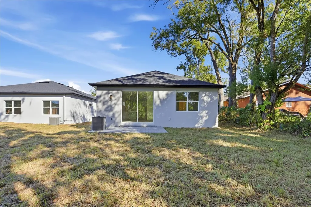 1209 W 15th Street Sanford FL 32771