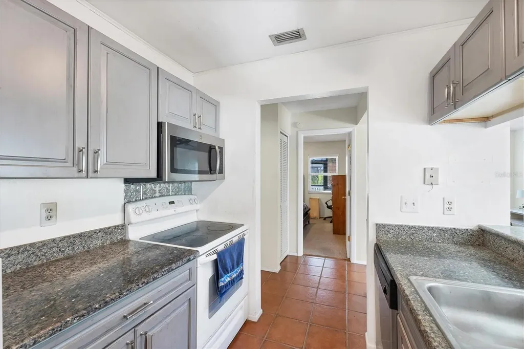 3636 59th Avenue W Bradenton FL 34210