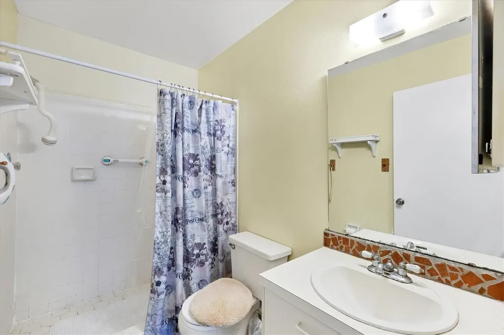 3636 59th Avenue W Bradenton FL 34210