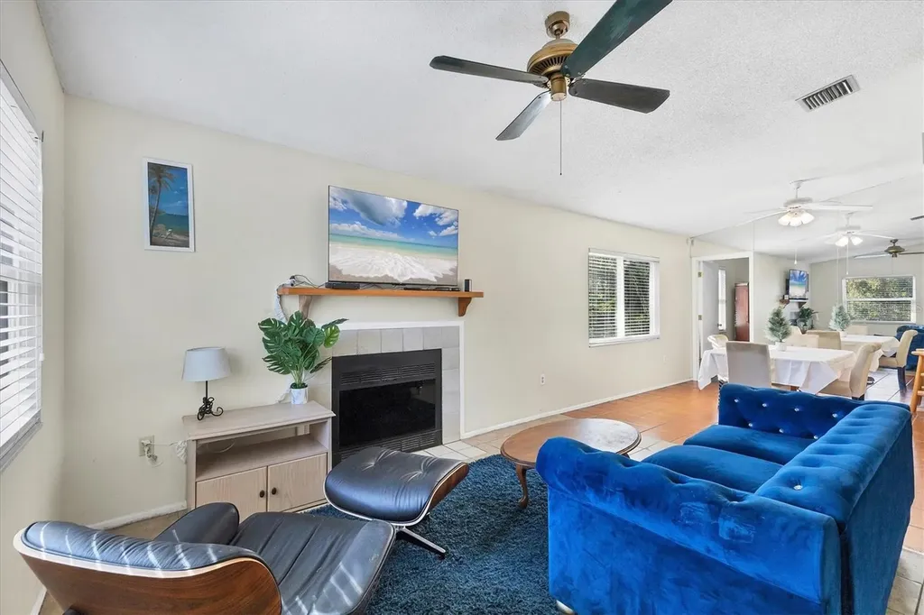 3636 59th Avenue W Bradenton FL 34210