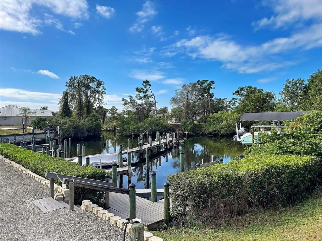 6527 Hamlet Drive Englewood FL 34224