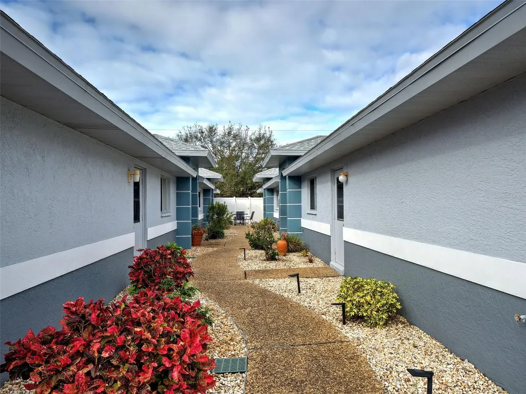 6527 Hamlet Drive Englewood FL 34224