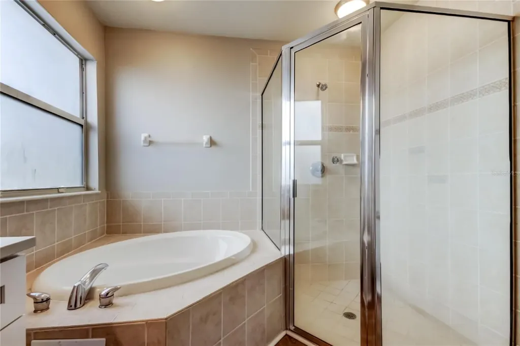 8813 Founders Circle Palmetto FL 34221