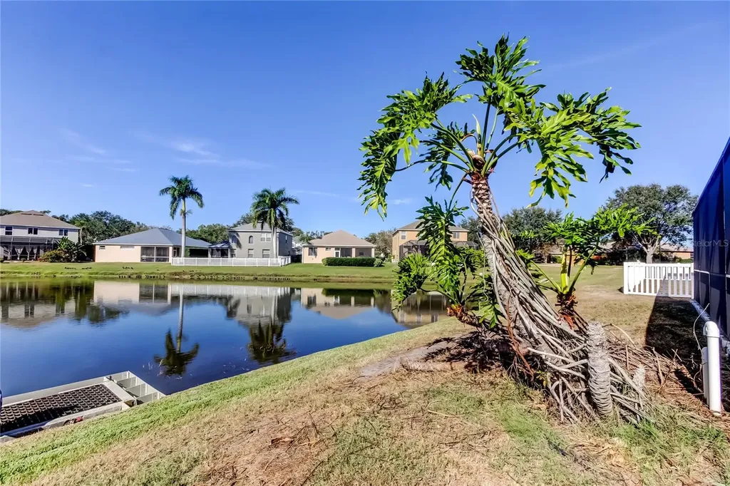 8813 Founders Circle Palmetto FL 34221
