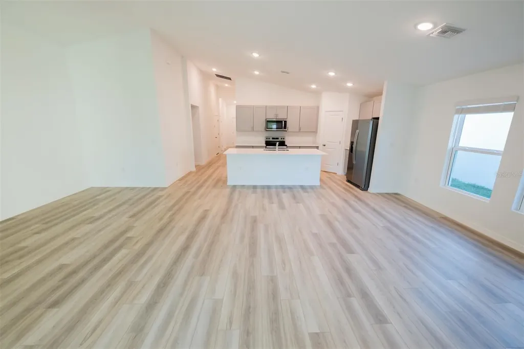 4124 River Beacon Boulevard Davenport FL 33837