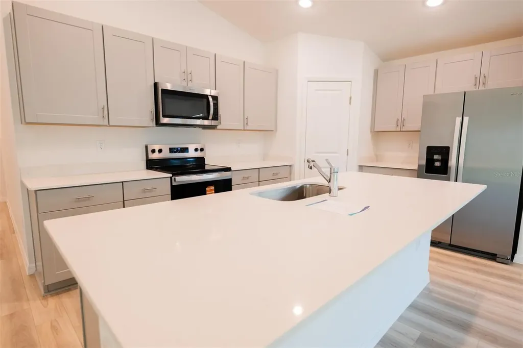 4124 River Beacon Boulevard Davenport FL 33837