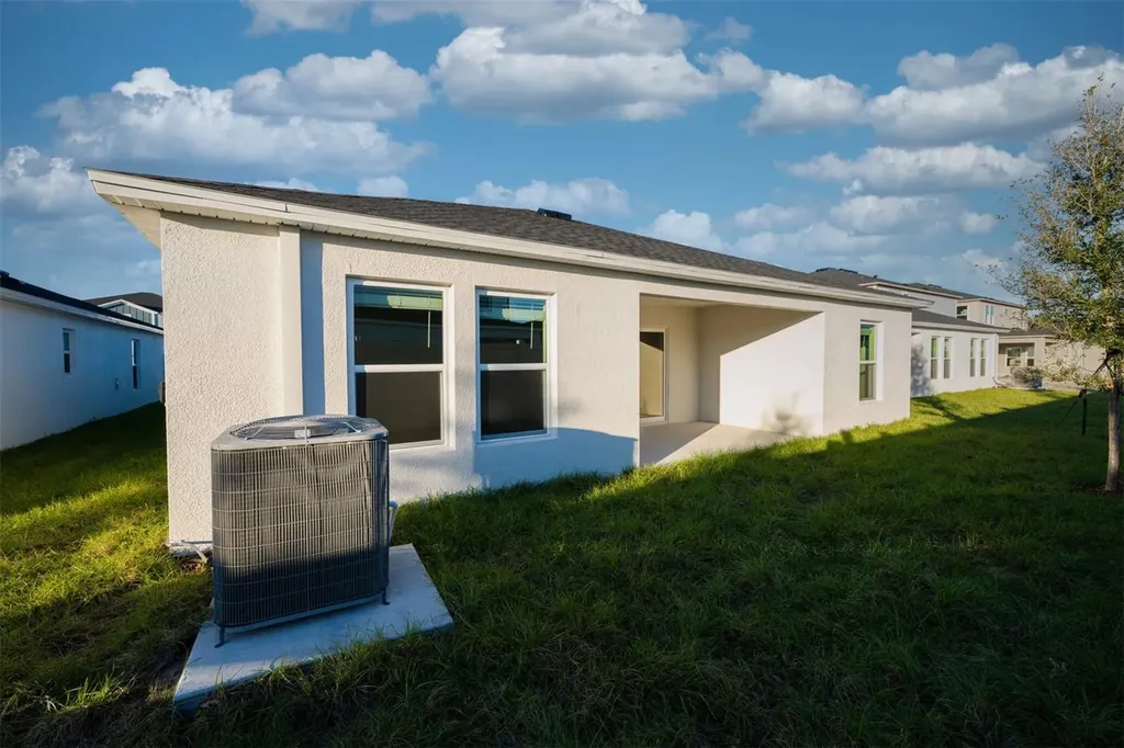4124 River Beacon Boulevard Davenport FL 33837