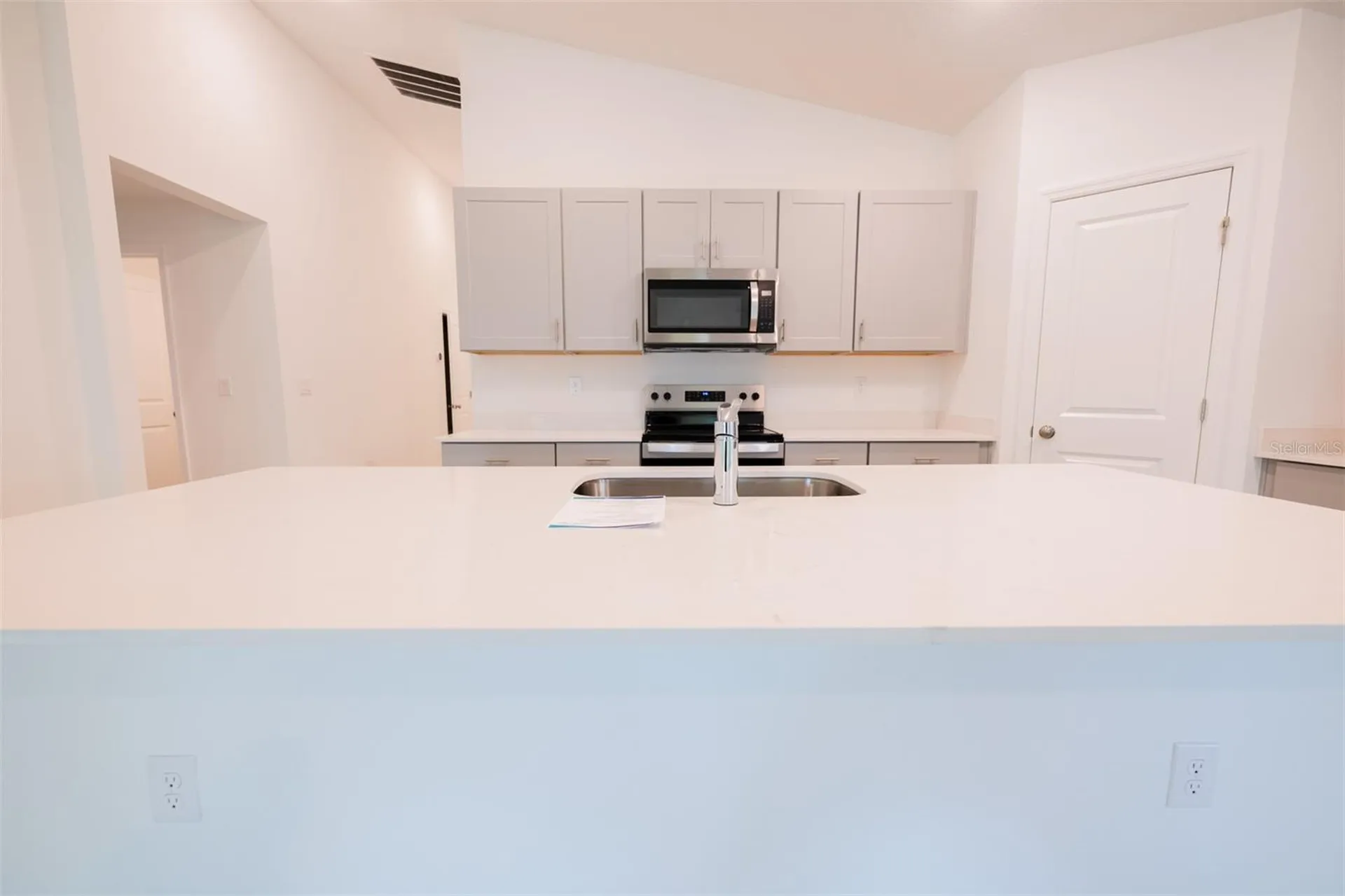 4124 River Beacon Boulevard Davenport FL 33837