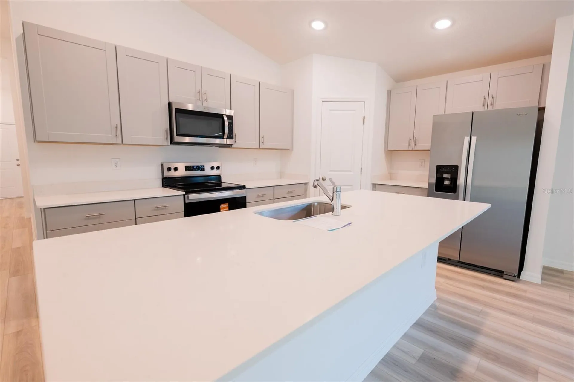 4124 River Beacon Boulevard Davenport FL 33837