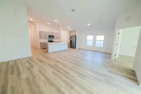 4124 River Beacon Boulevard Davenport FL 33837