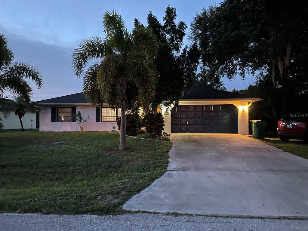 1236 Fleetwood Drive NW Port Charlotte FL 33948