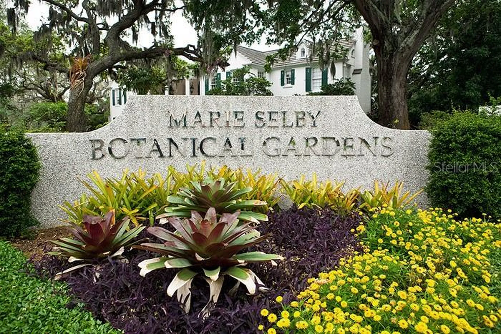 800 Hudson Avenue Sarasota FL 34236