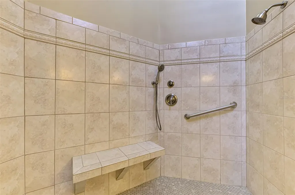 4356 Camino Madera Sarasota FL 34238