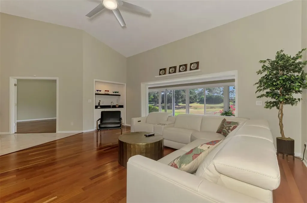 4356 Camino Madera Sarasota FL 34238