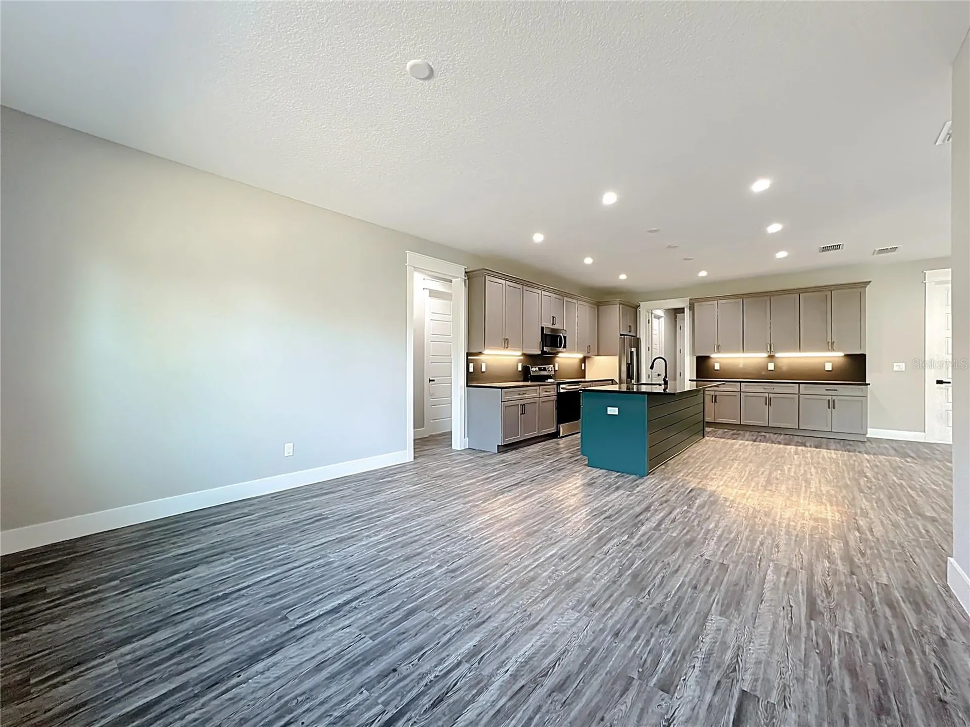 19269 Sheldon Orlando FL 32833