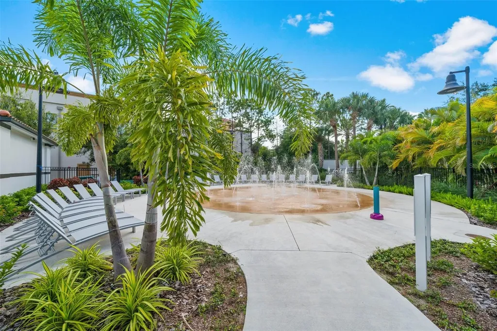 5025 Shoreway Loop Orlando FL 32819