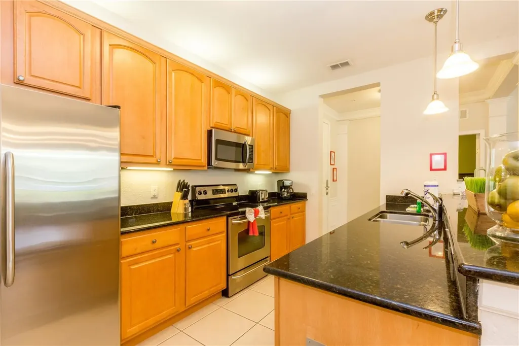 5025 Shoreway Loop Orlando FL 32819