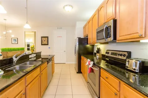 5025 Shoreway Loop Orlando FL 32819