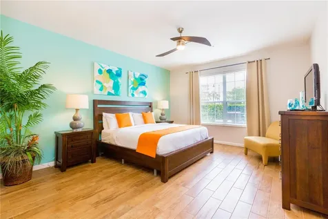 5025 Shoreway Loop Orlando FL 32819