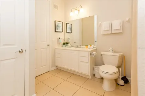 5025 Shoreway Loop Orlando FL 32819