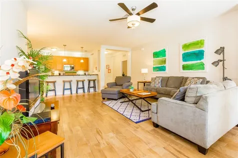 5025 Shoreway Loop Orlando FL 32819