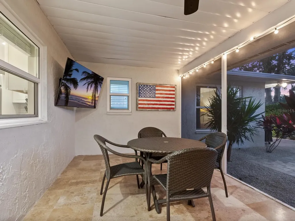 130 Mimosa Drive Sarasota FL 34232