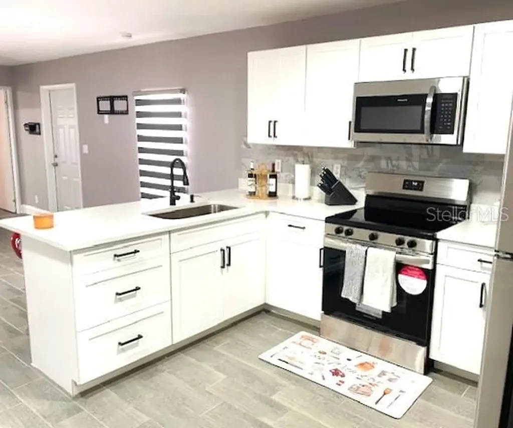 15731 SE 72nd Place Morriston FL 32668