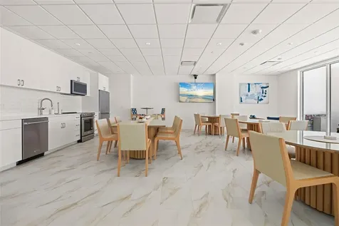 1750 Benjamin Franklin Drive Sarasota FL 34236