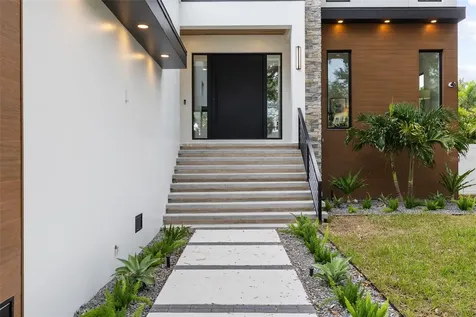 4709 W Estrella Street Tampa FL 33629