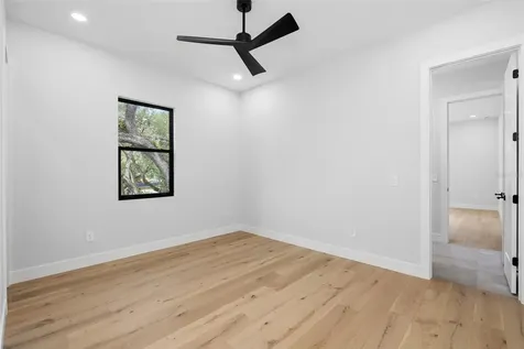 4709 W Estrella Street Tampa FL 33629