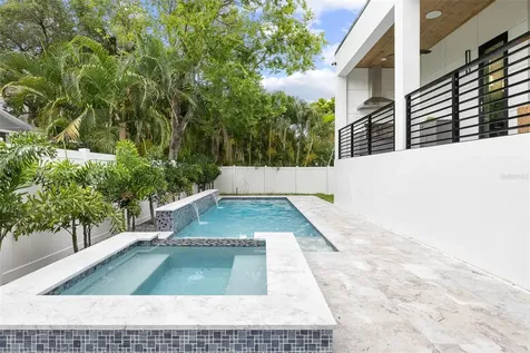 4709 W Estrella Street Tampa FL 33629