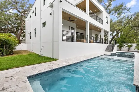 4709 W Estrella Street Tampa FL 33629