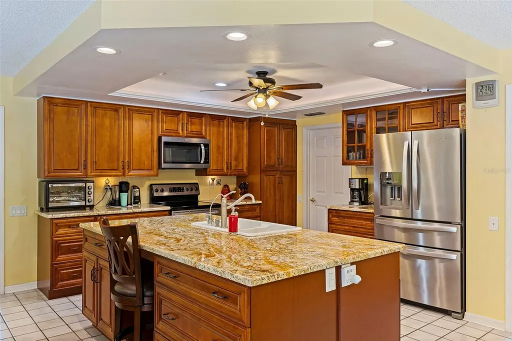 450 Waterford Circle E Tarpon Springs FL 34688