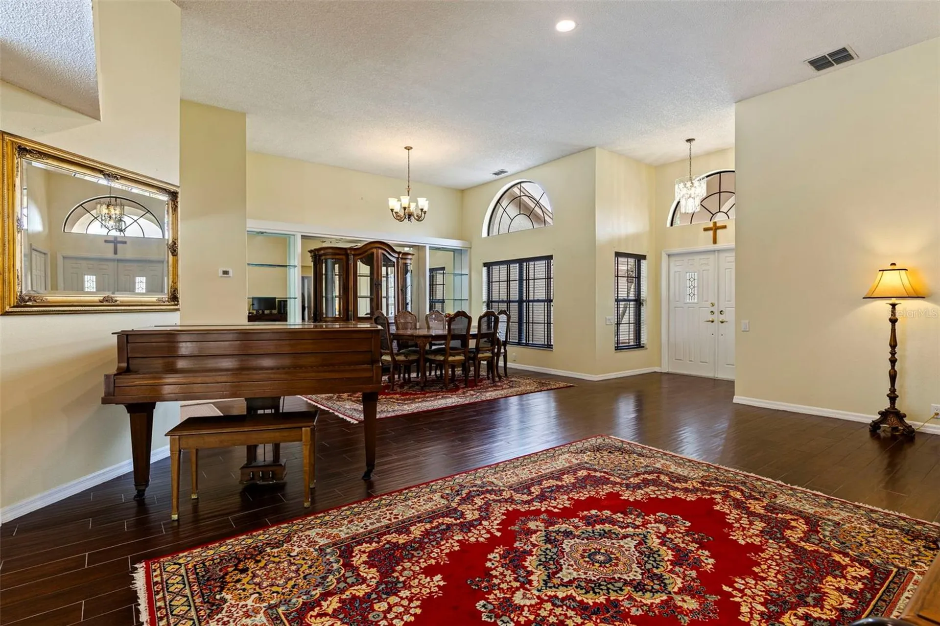 450 Waterford Circle E Tarpon Springs FL 34688