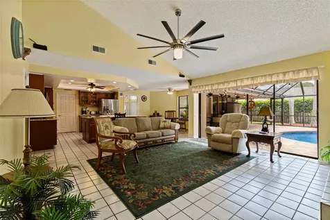 450 Waterford Circle E Tarpon Springs FL 34688