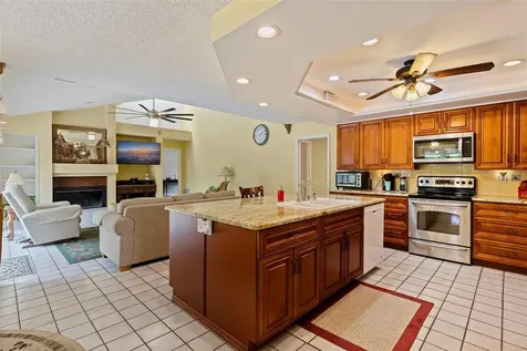 450 Waterford Circle E Tarpon Springs FL 34688