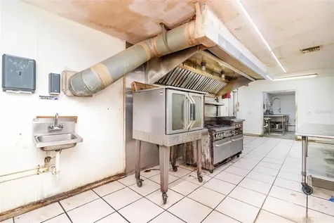 2516 Sanford Avenue Sanford FL 32773