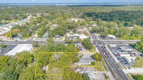 2516 Sanford Avenue Sanford FL 32773