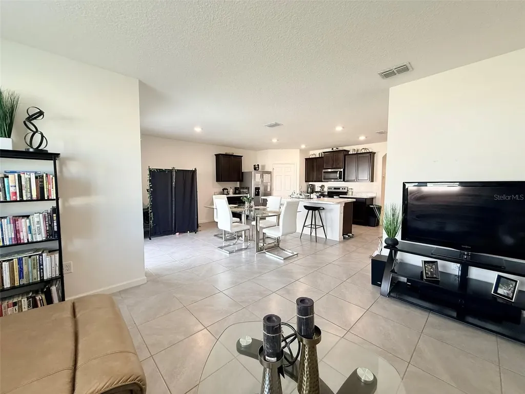 517 SW Lacroix Avenue Port St Lucie FL 34953