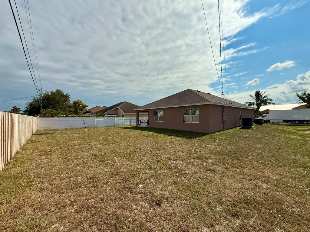 517 SW Lacroix Avenue Port St Lucie FL 34953