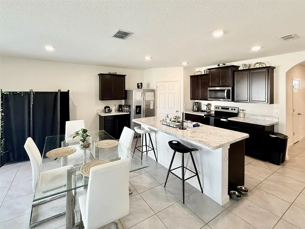 517 SW Lacroix Avenue Port St Lucie FL 34953